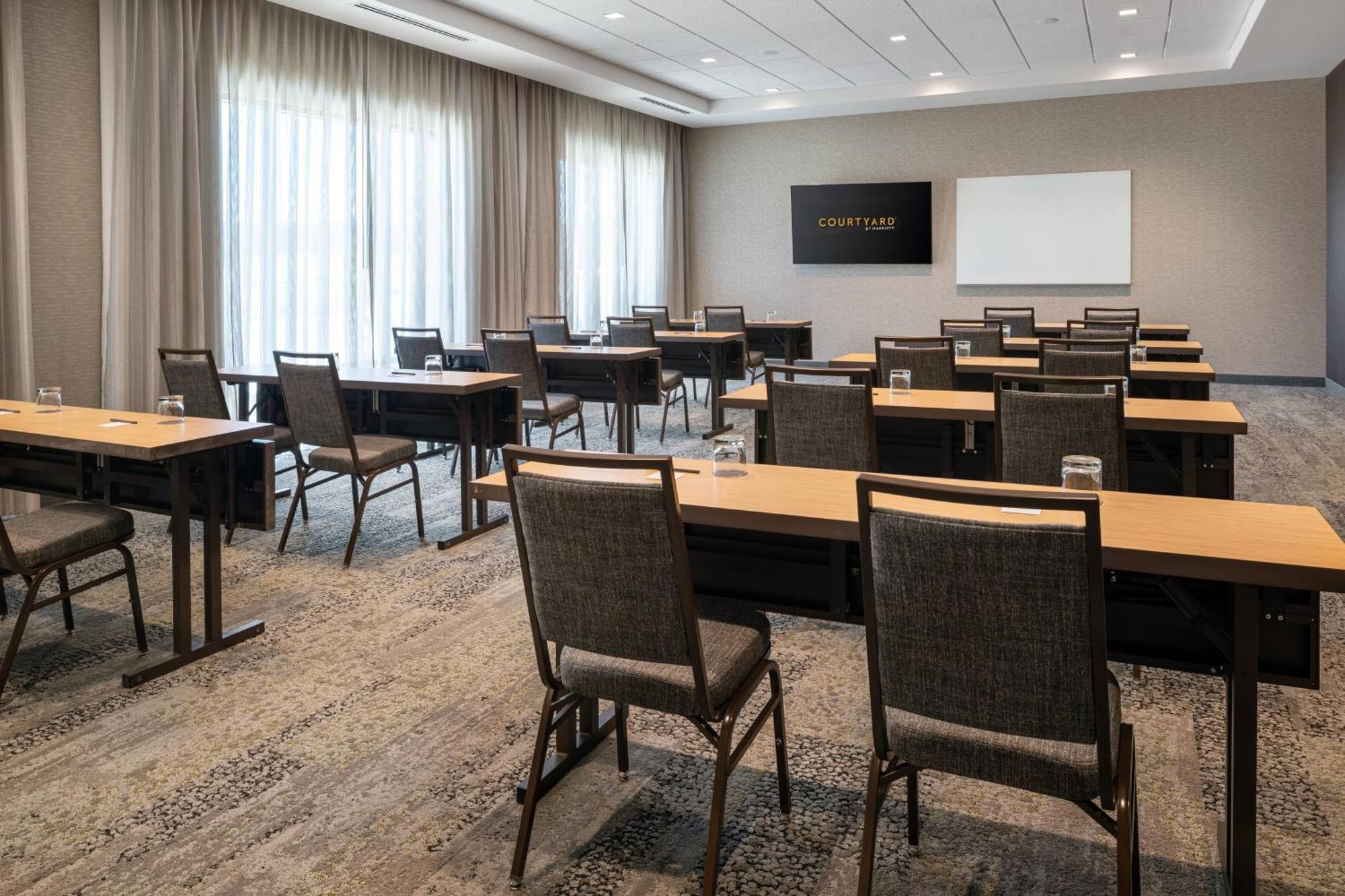 Hotel Courtyard By Marriott Petaluma Sonoma County Esterno foto